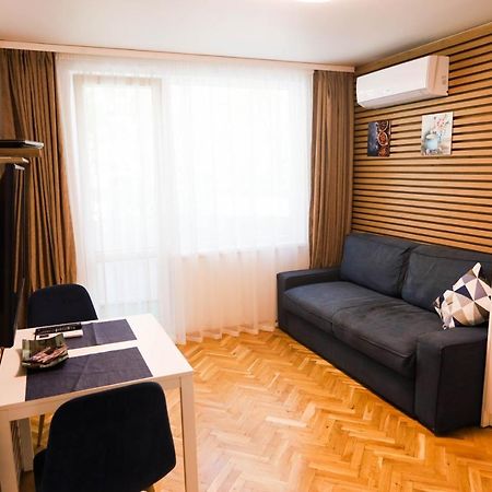 White Central Apartment Varna Esterno foto